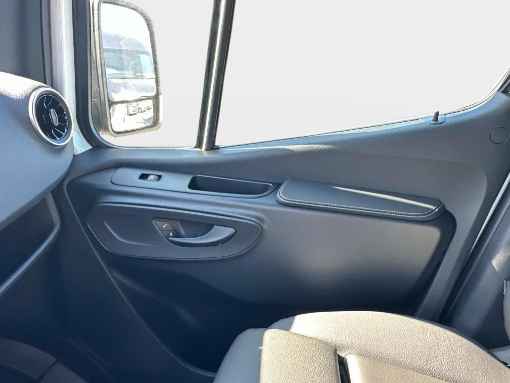 new 2026 Mercedes-Benz Sprinter 2500 car, priced at $62,368