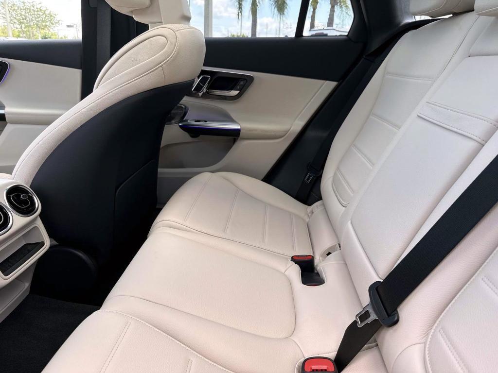 used 2026 Mercedes-Benz GLC 300 car