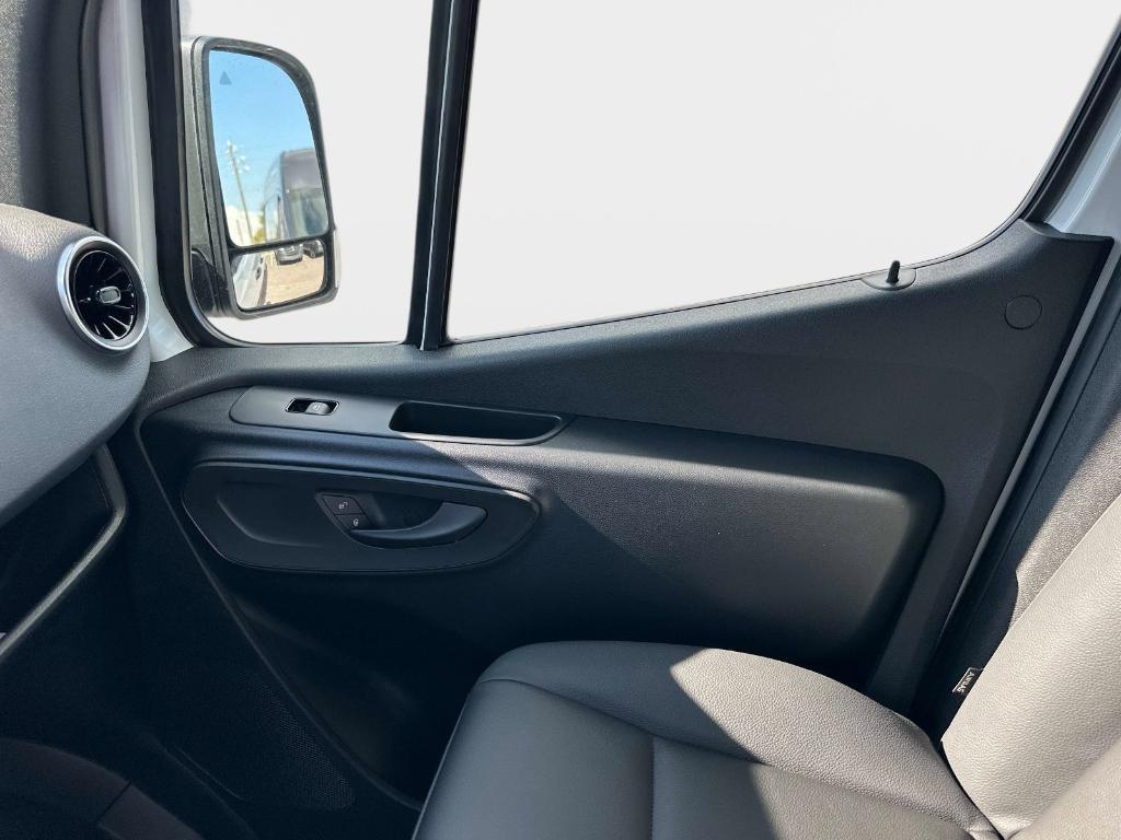 new 2026 Mercedes-Benz Sprinter 2500 car, priced at $64,886