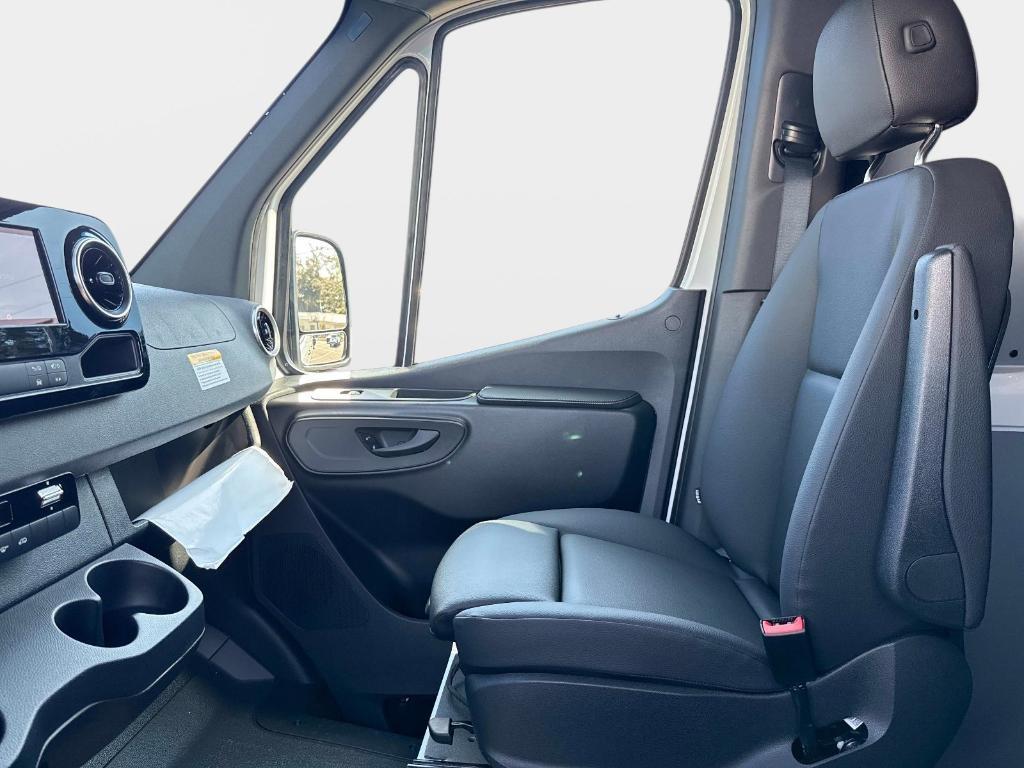 new 2026 Mercedes-Benz Sprinter 2500 car, priced at $64,061