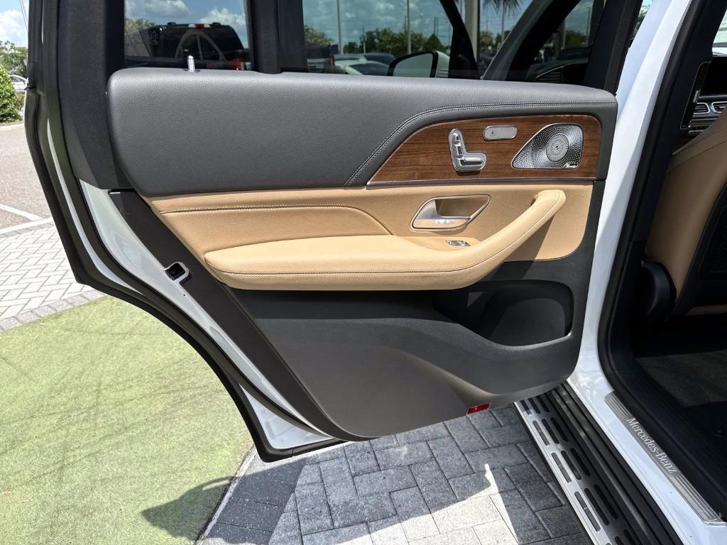 new 2026 Mercedes-Benz GLS 580 car, priced at $123,778