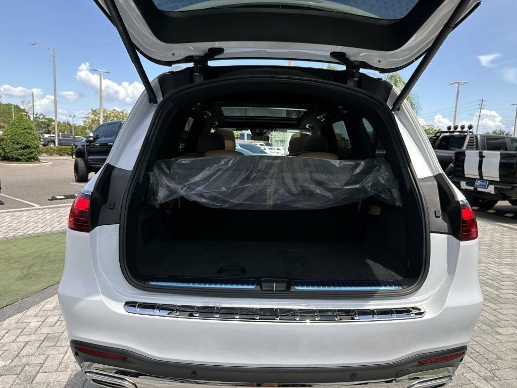 new 2026 Mercedes-Benz GLS 580 car, priced at $123,778