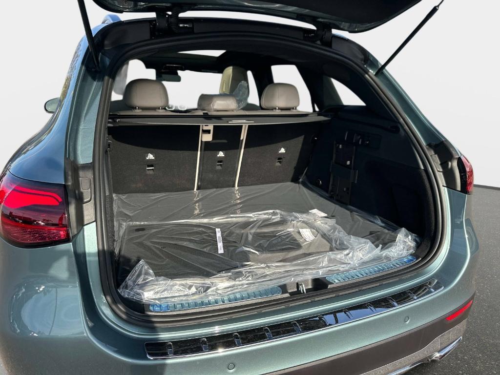 new 2026 Mercedes-Benz GLC 300 car, priced at $57,290