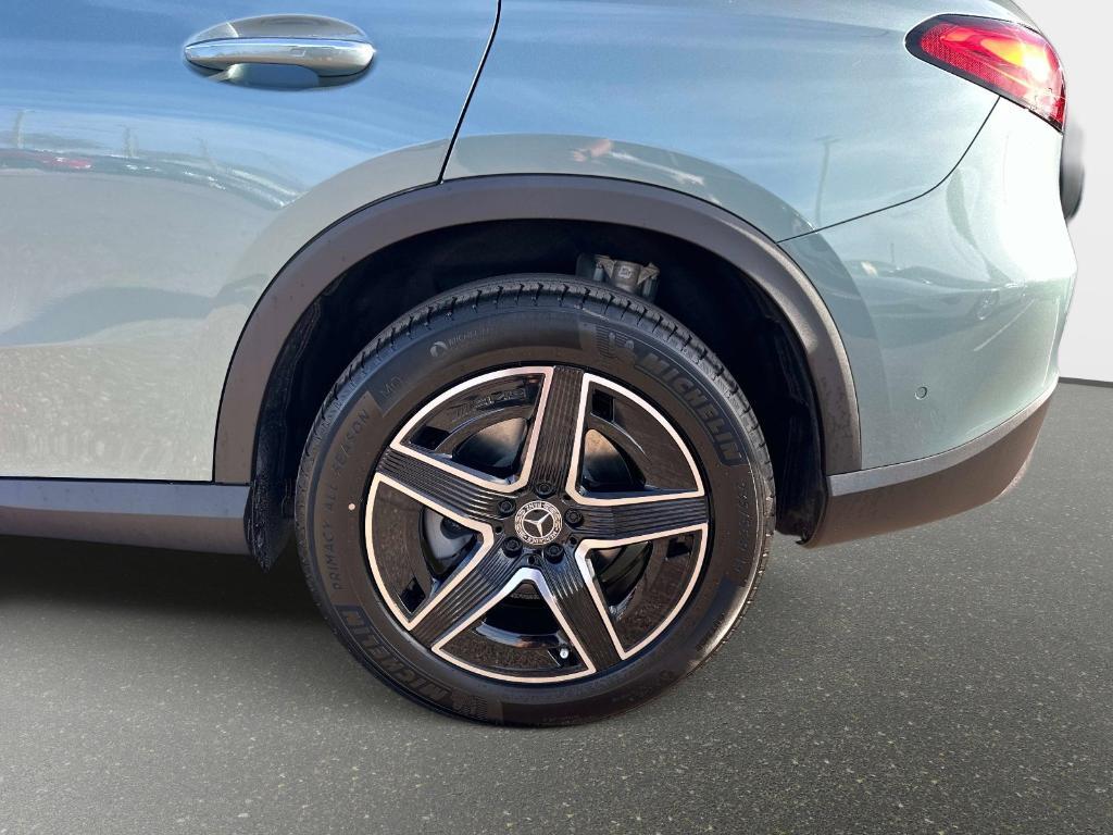 new 2026 Mercedes-Benz GLC 300 car, priced at $57,290