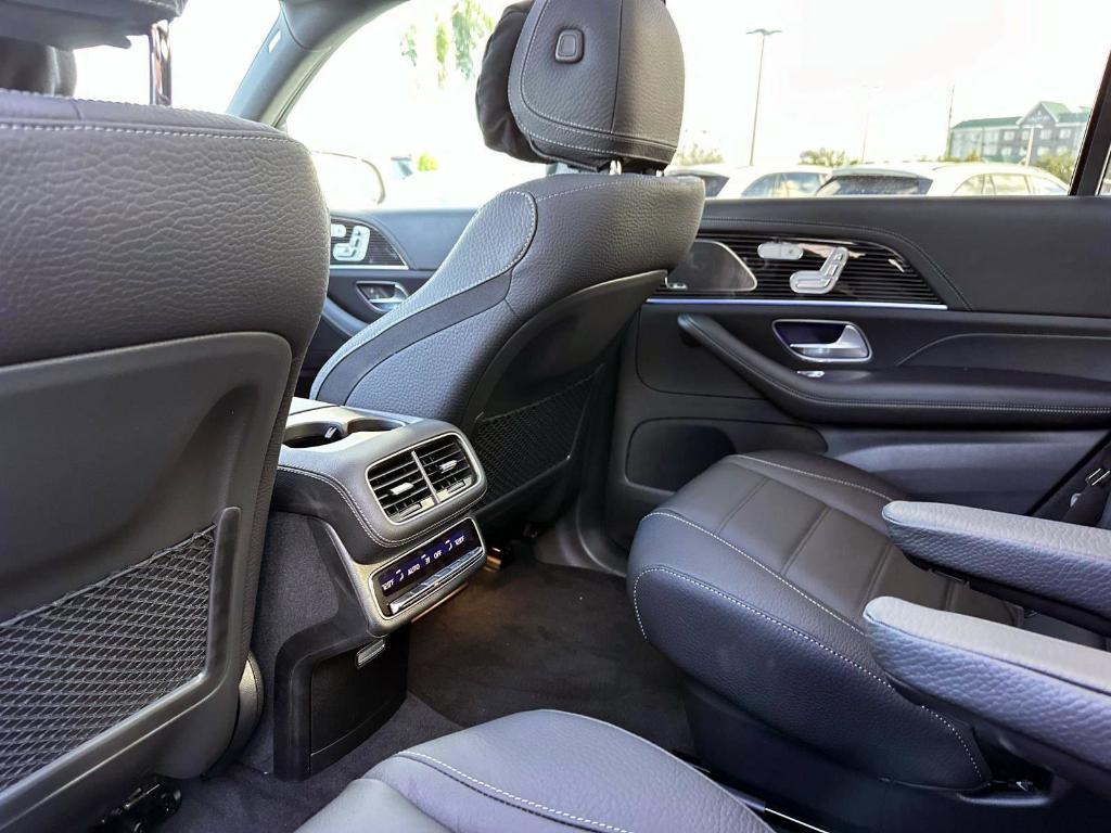 new 2026 Mercedes-Benz GLS 580 car, priced at $125,380