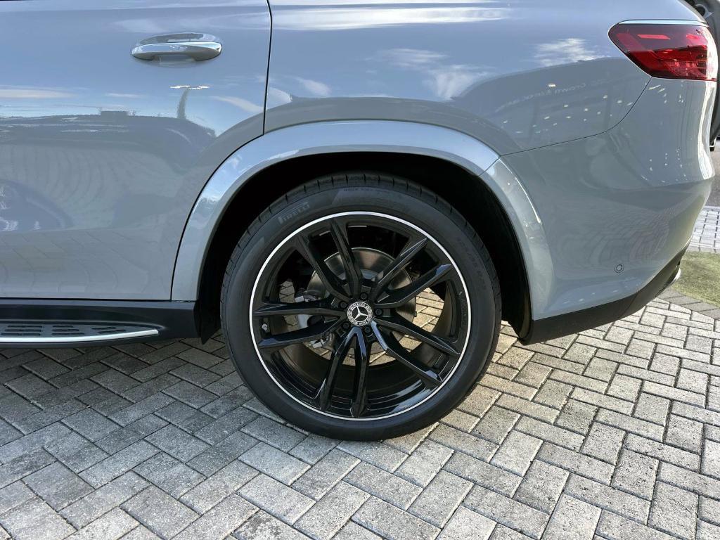 new 2026 Mercedes-Benz GLS 580 car, priced at $125,380