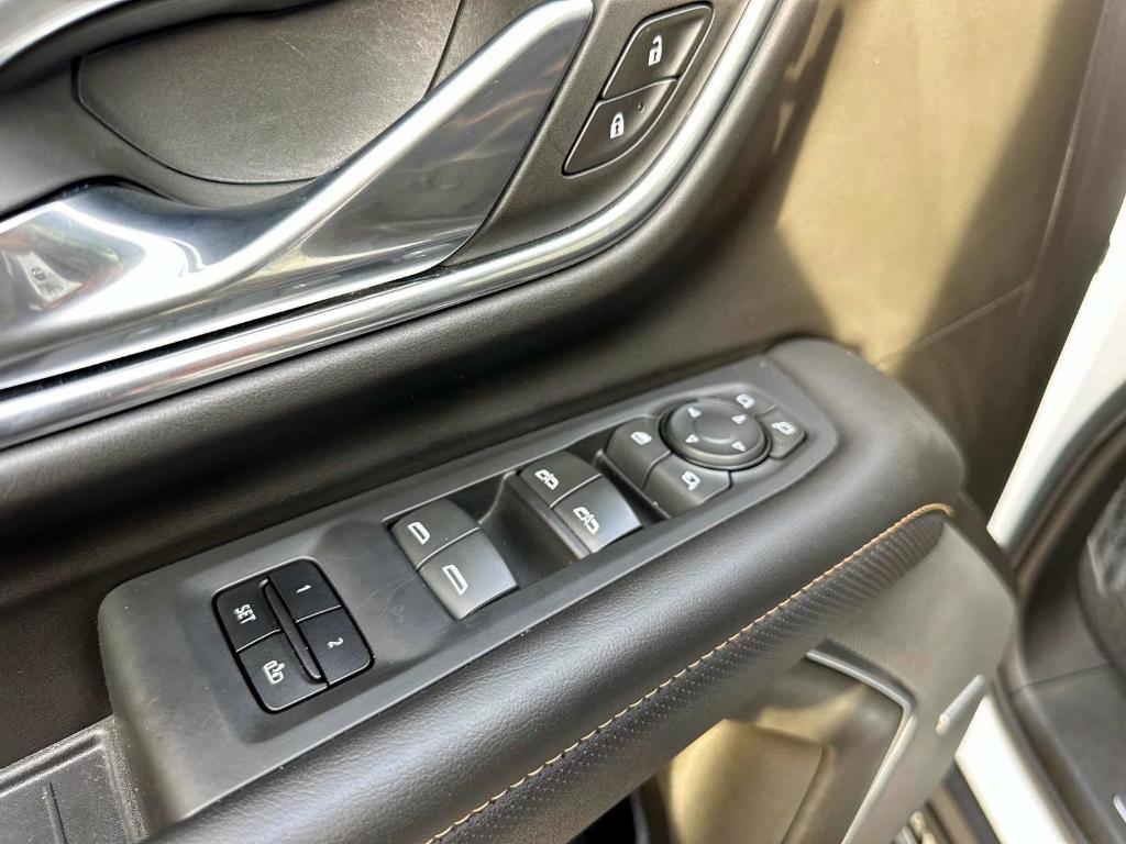 used 2023 GMC Yukon car, priced at $61,950