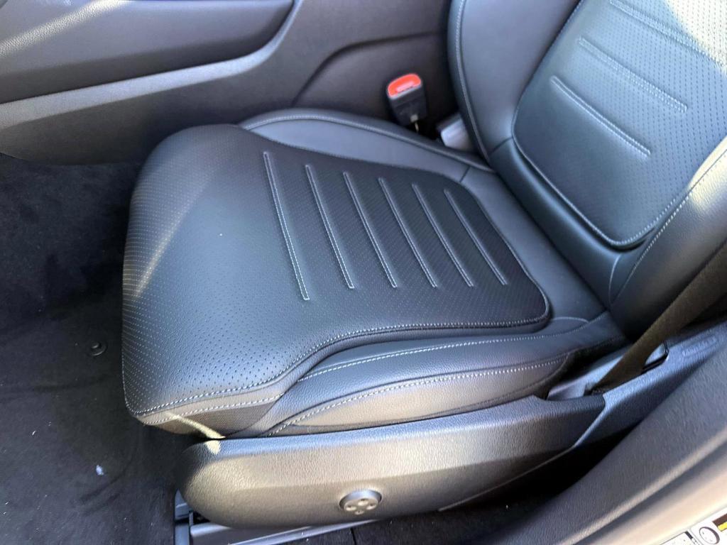 new 2026 Mercedes-Benz GLC 300 car, priced at $60,835