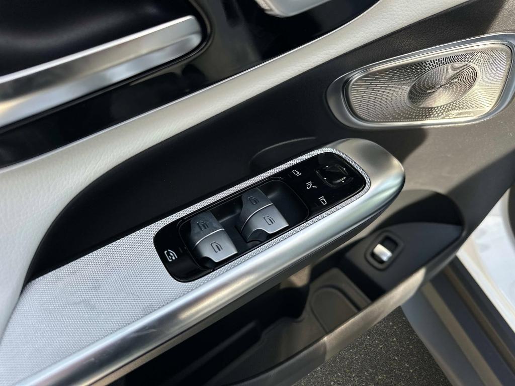 new 2026 Mercedes-Benz GLC 300 car, priced at $59,900