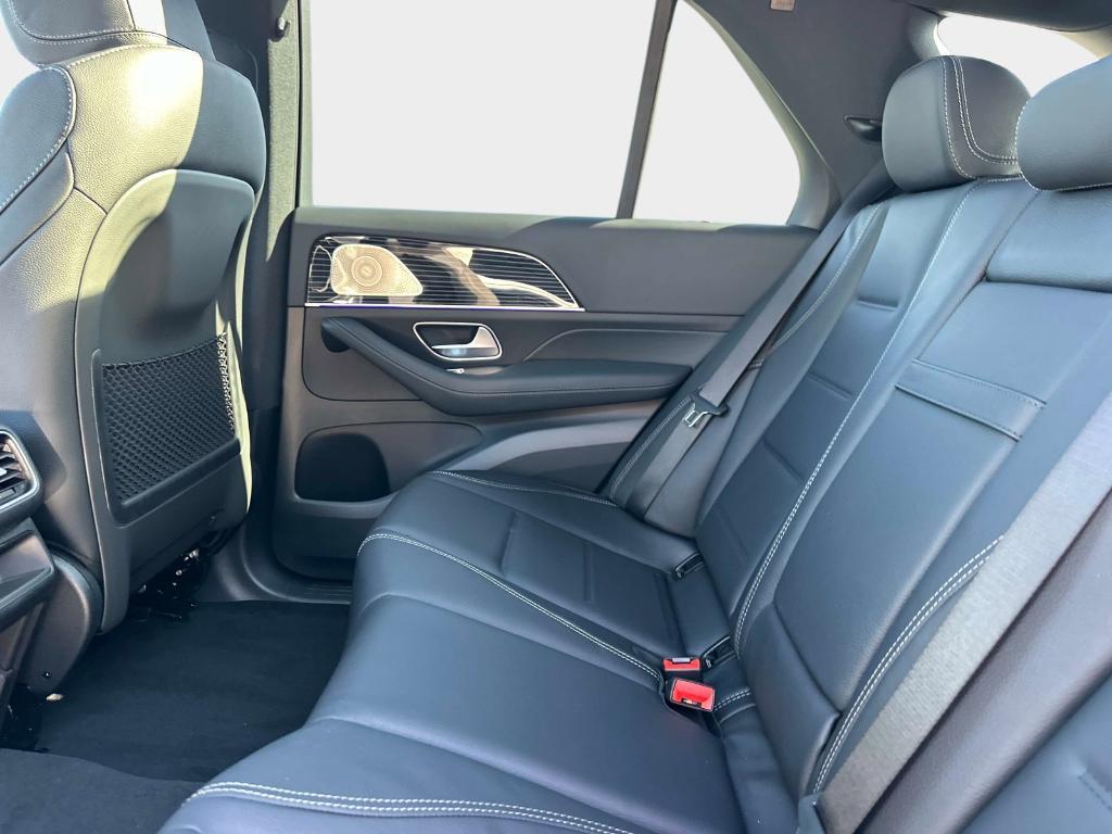 new 2026 Mercedes-Benz GLE 450 car, priced at $83,385