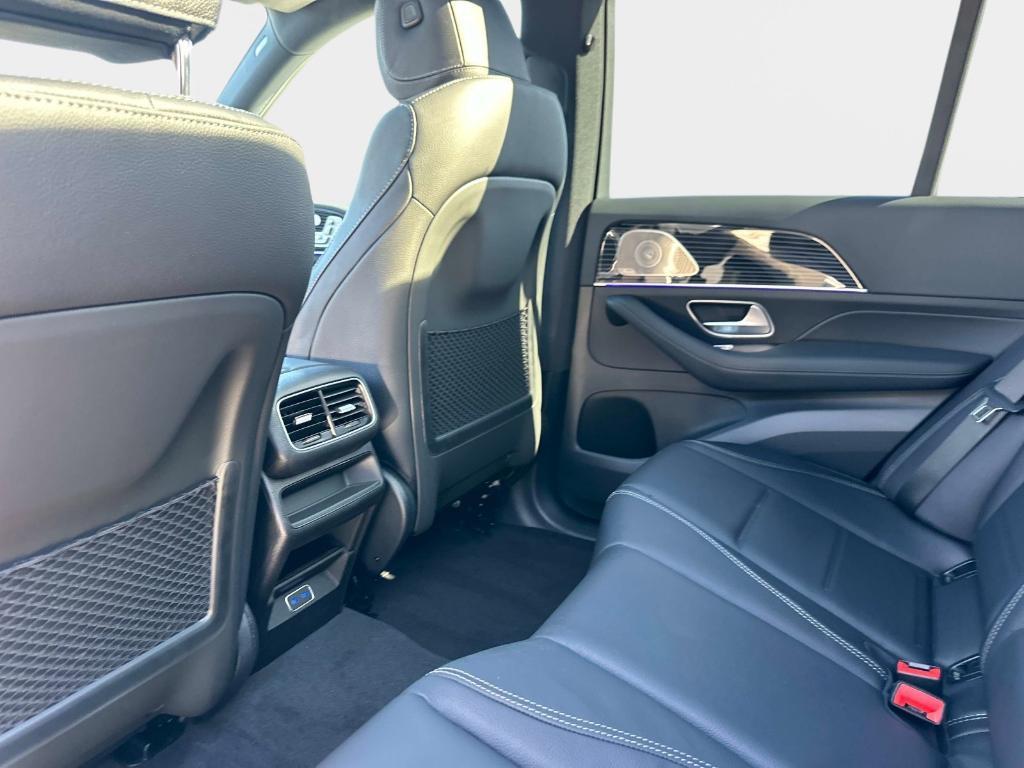 new 2026 Mercedes-Benz GLE 450 car, priced at $83,385