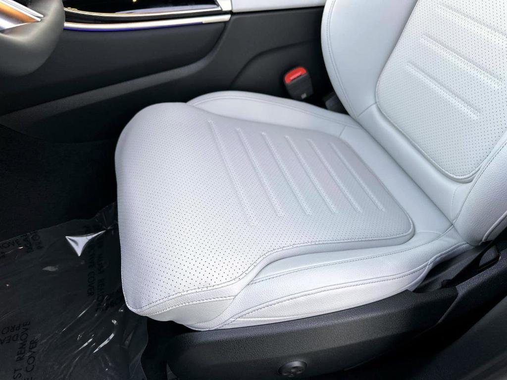 new 2026 Mercedes-Benz GLC 300 car, priced at $59,910