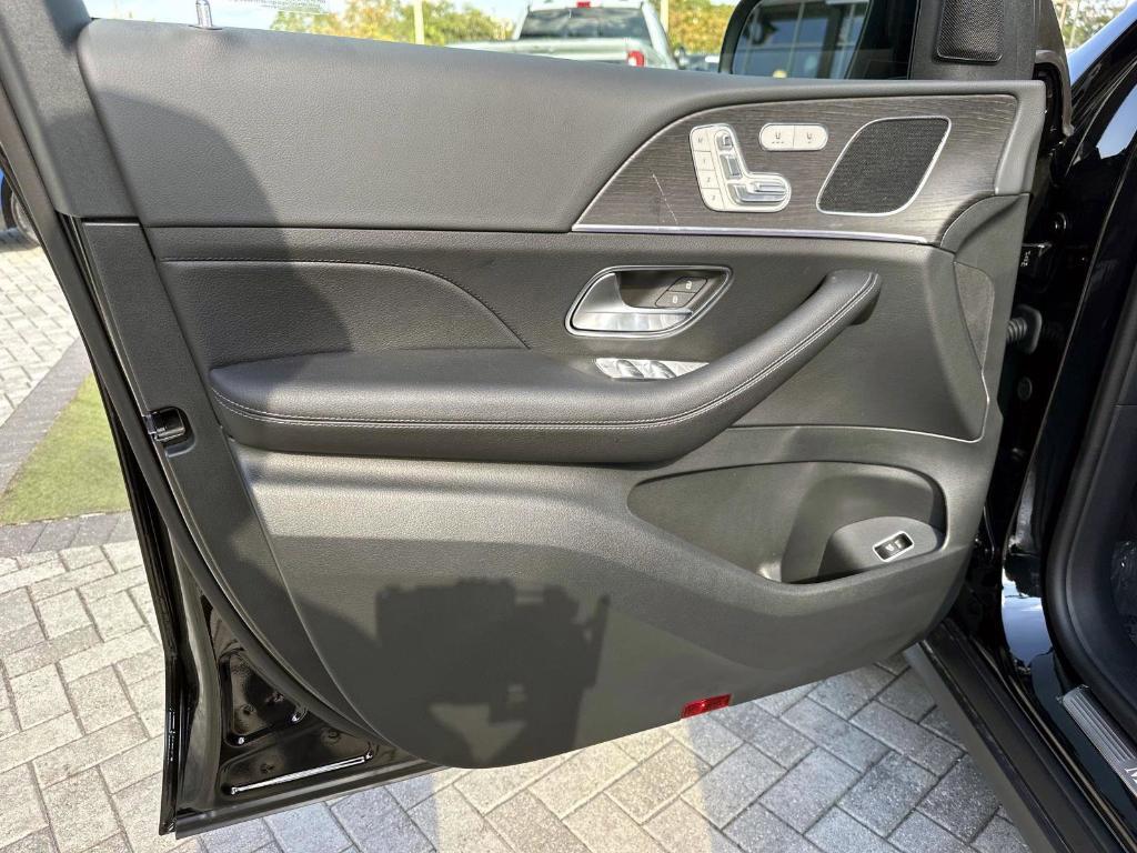 new 2026 Mercedes-Benz GLE 350 car, priced at $69,965