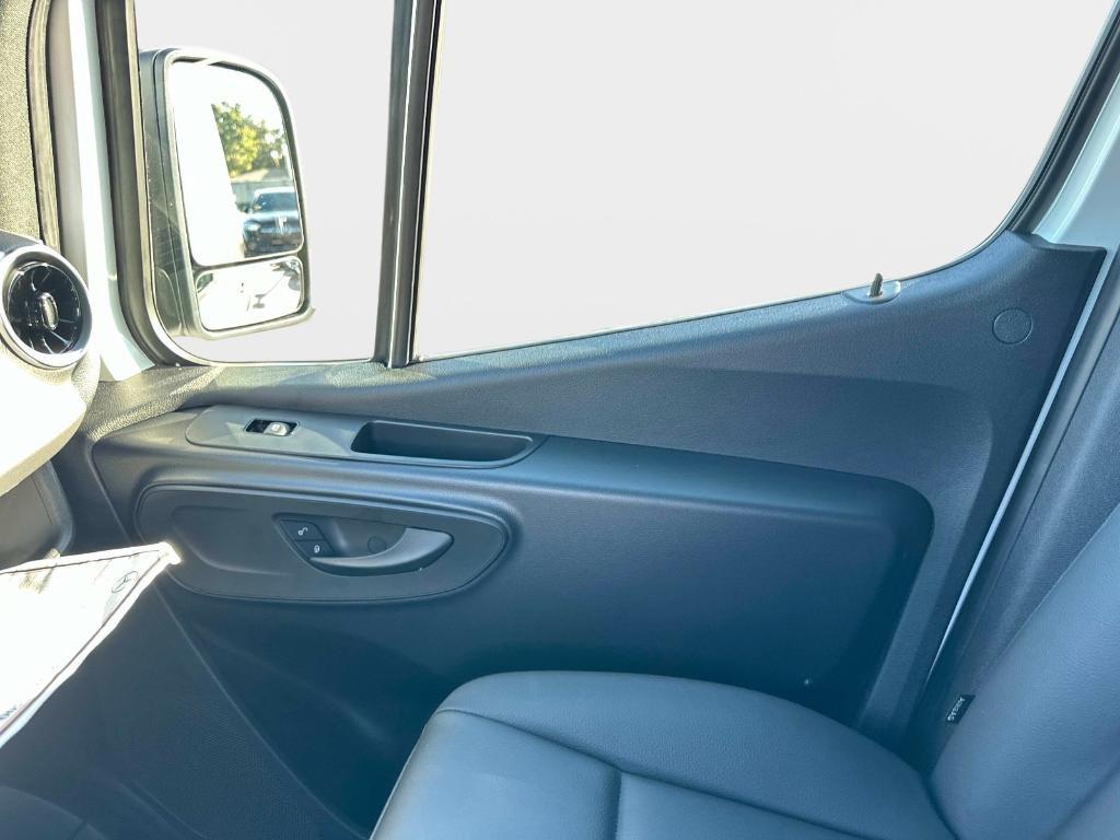 new 2026 Mercedes-Benz Sprinter 2500 car, priced at $67,441