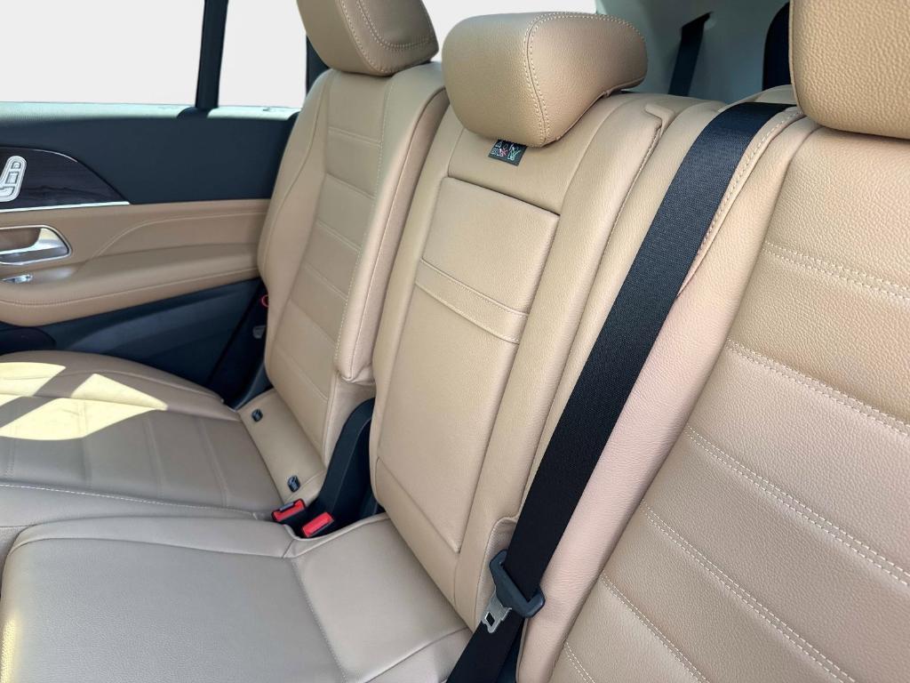 new 2026 Mercedes-Benz GLS 450 car, priced at $100,383
