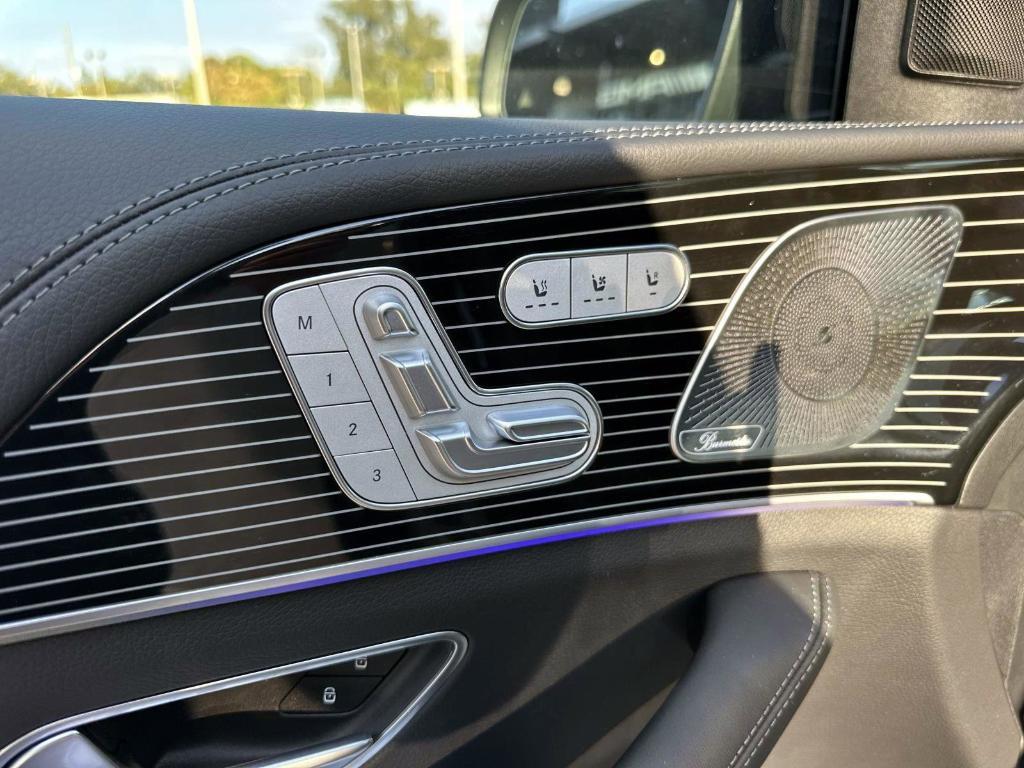 new 2026 Mercedes-Benz GLS 450 car, priced at $106,295