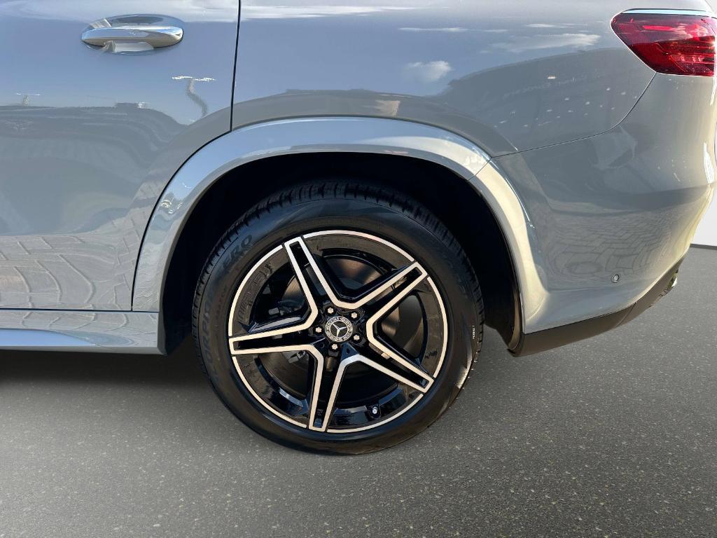 new 2026 Mercedes-Benz GLS 450 car, priced at $106,295