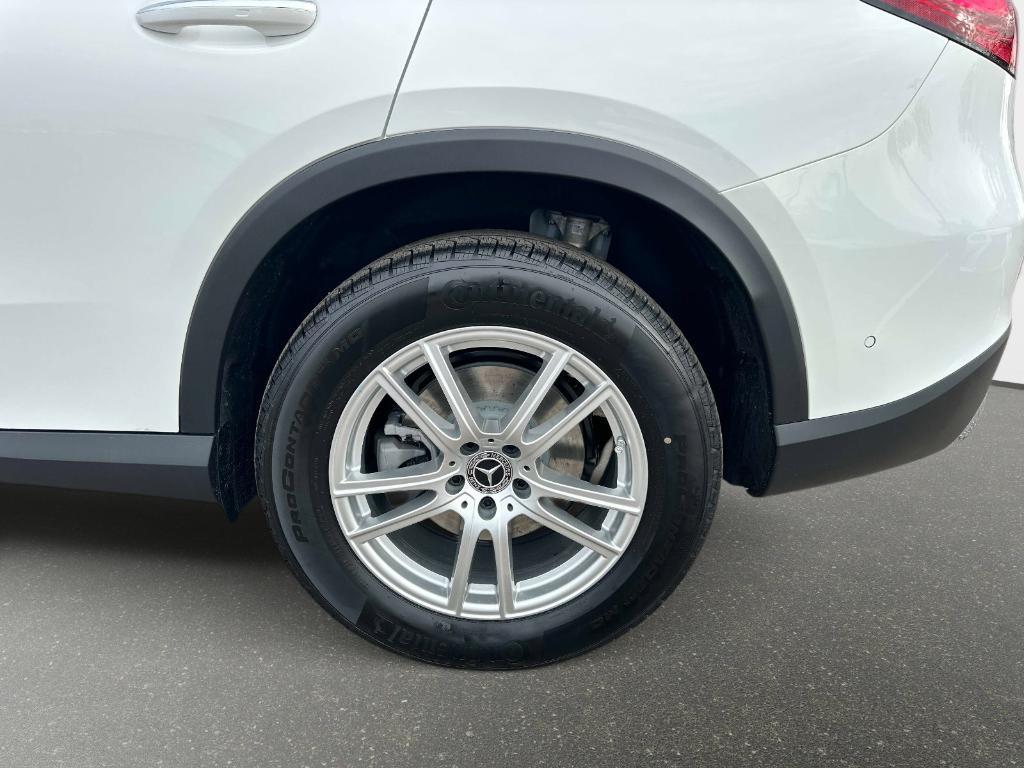 new 2026 Mercedes-Benz GLC 300 car, priced at $54,770