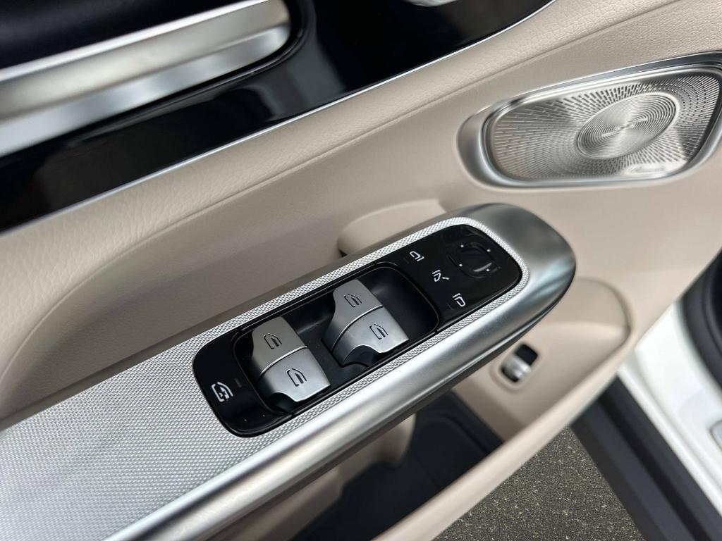 new 2026 Mercedes-Benz GLC 300 car, priced at $54,770