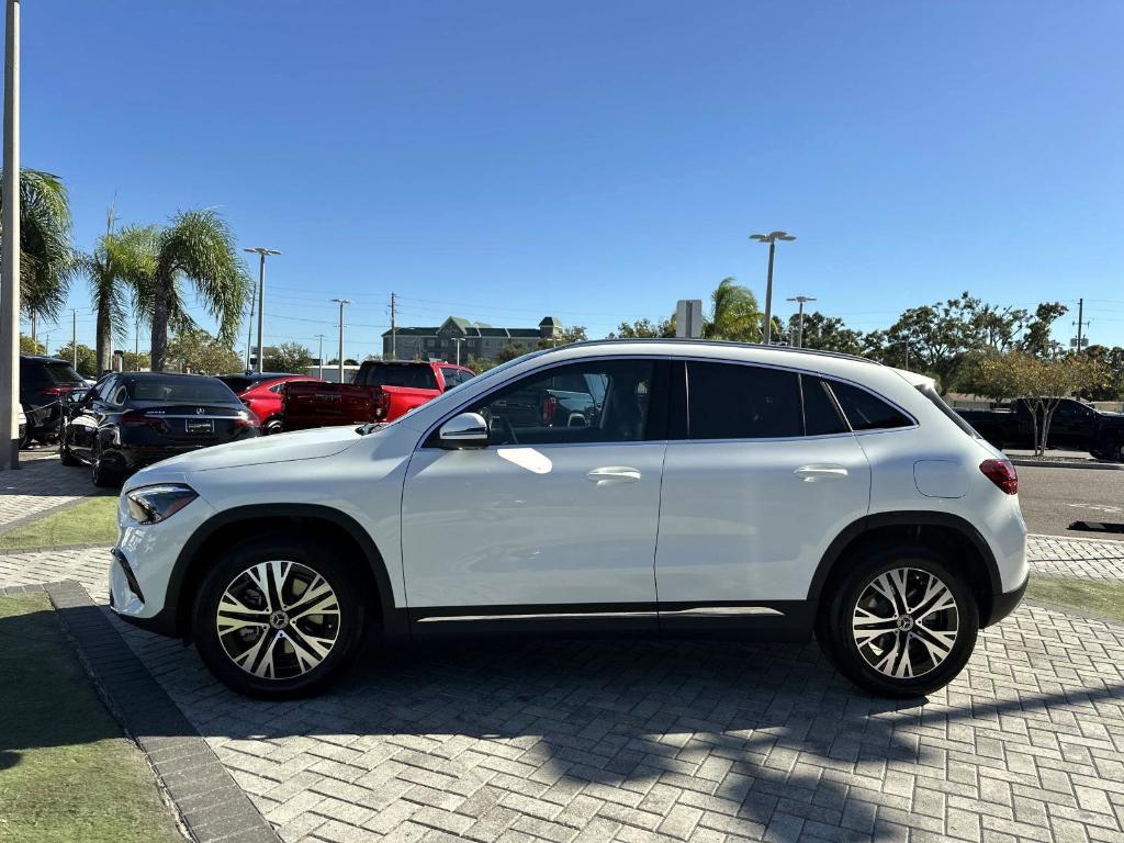 new 2026 Mercedes-Benz GLA 250 car, priced at $45,295