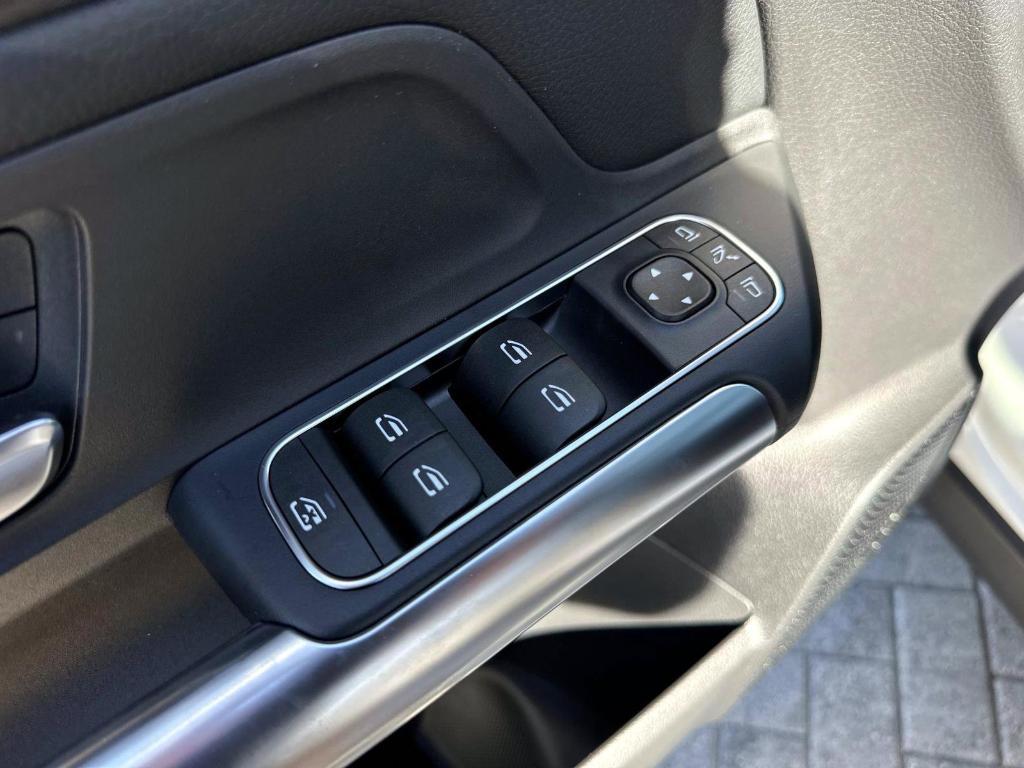 new 2026 Mercedes-Benz GLA 250 car, priced at $45,295