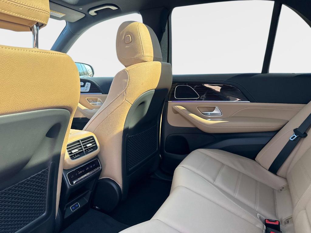 new 2026 Mercedes-Benz GLE 450 car, priced at $85,030