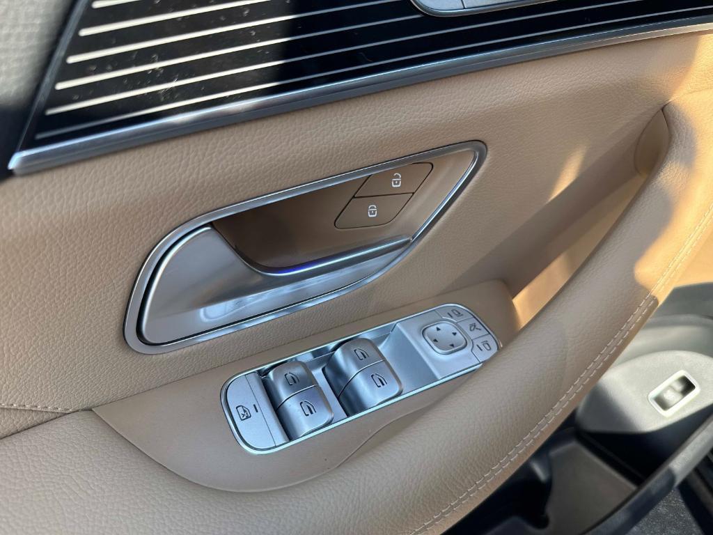 new 2026 Mercedes-Benz GLE 450 car, priced at $85,030