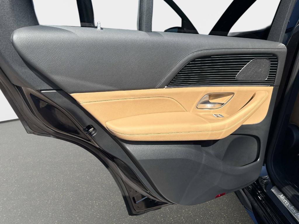 new 2026 Mercedes-Benz GLE 450 car, priced at $85,030