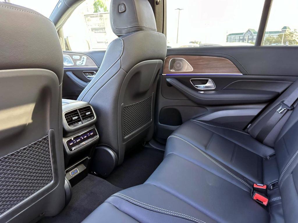 new 2026 Mercedes-Benz GLE 450 car, priced at $86,655