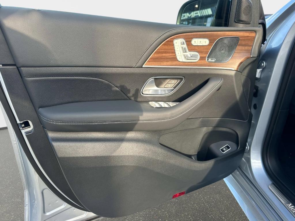 new 2026 Mercedes-Benz GLE 450 car, priced at $88,348