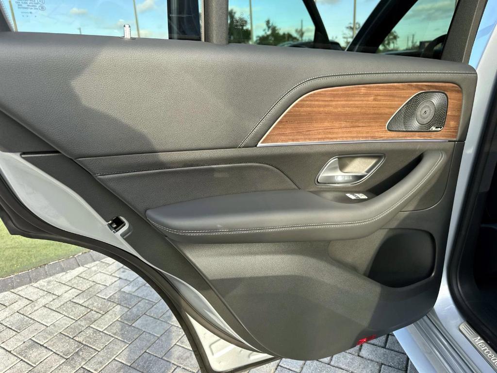 new 2026 Mercedes-Benz GLE 450 car, priced at $86,655