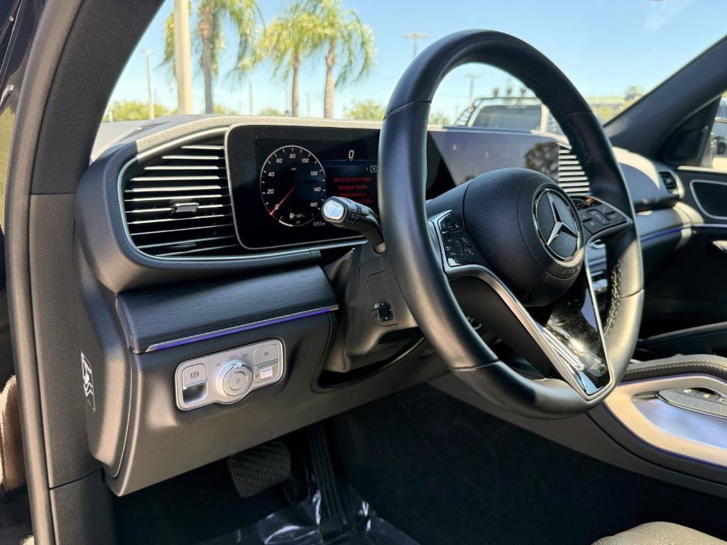 used 2025 Mercedes-Benz GLE 350 car, priced at $59,990
