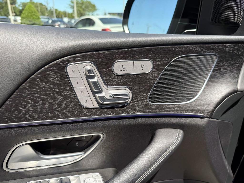used 2025 Mercedes-Benz GLE 350 car, priced at $59,990