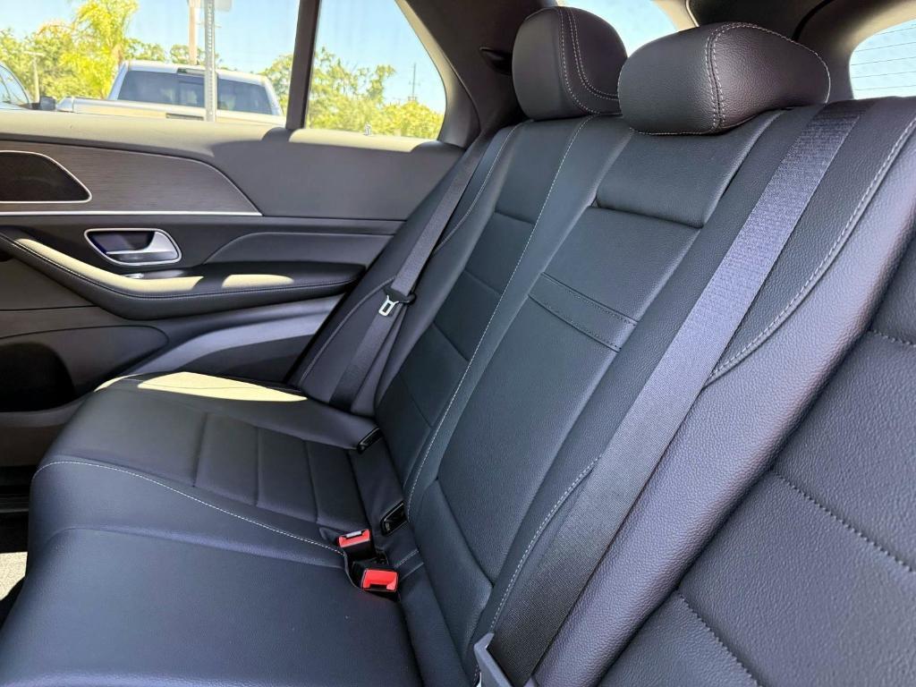 used 2025 Mercedes-Benz GLE 350 car, priced at $59,990