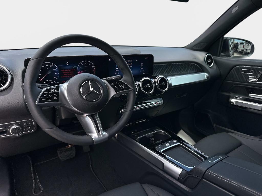 new 2025 Mercedes-Benz GLB 250 car, priced at $49,135