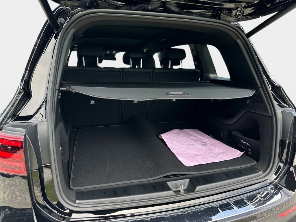 new 2025 Mercedes-Benz GLB 250 car, priced at $49,135