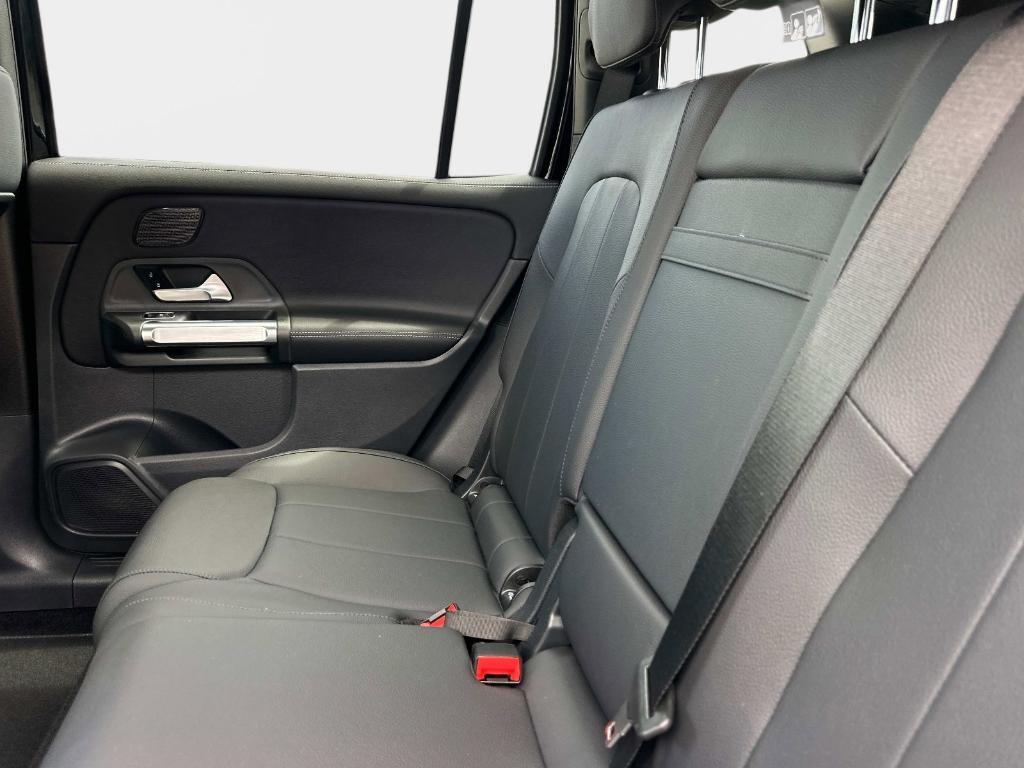 new 2025 Mercedes-Benz GLB 250 car, priced at $49,135