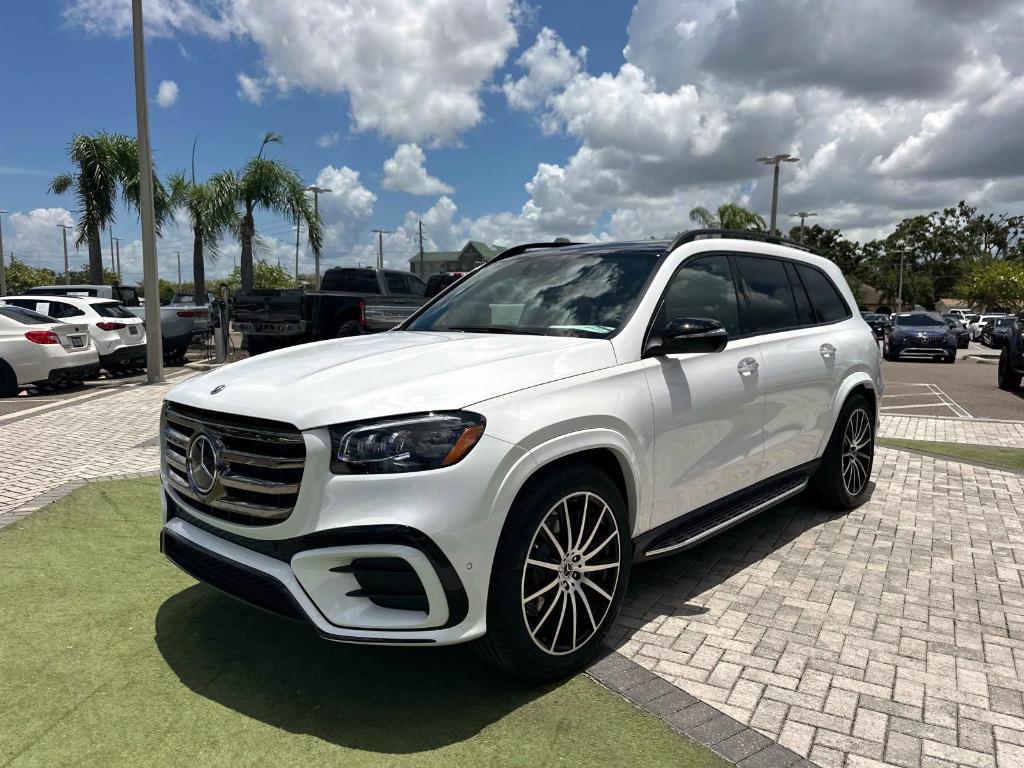 new 2025 Mercedes-Benz GLS 580 car, priced at $122,265