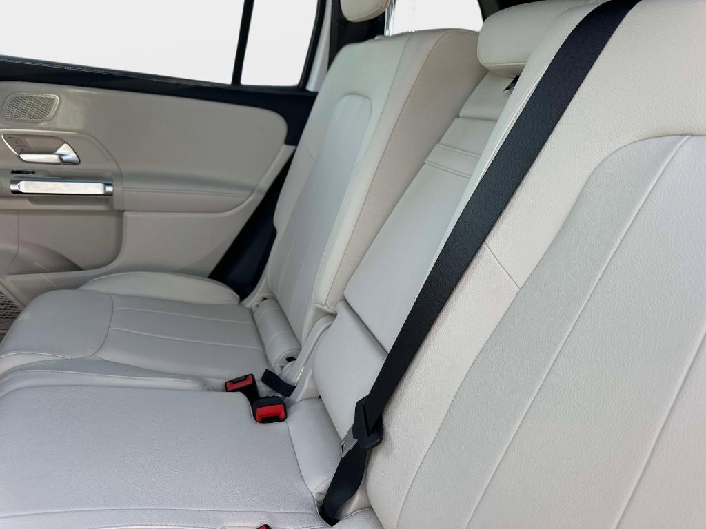 used 2025 Mercedes-Benz GLB 250 car