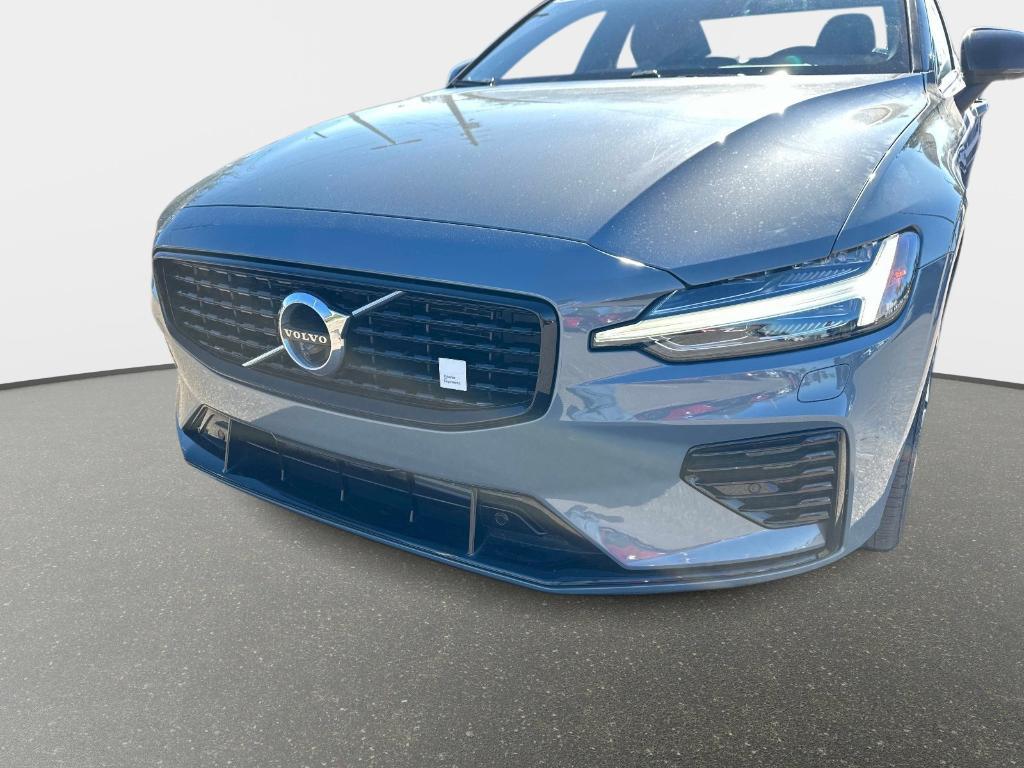 used 2022 Volvo S60 Recharge Plug-In Hybrid car, priced at $36,996