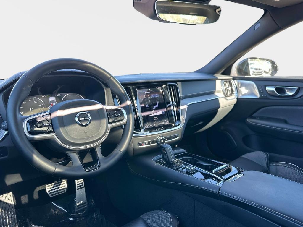 used 2022 Volvo S60 Recharge Plug-In Hybrid car, priced at $36,996