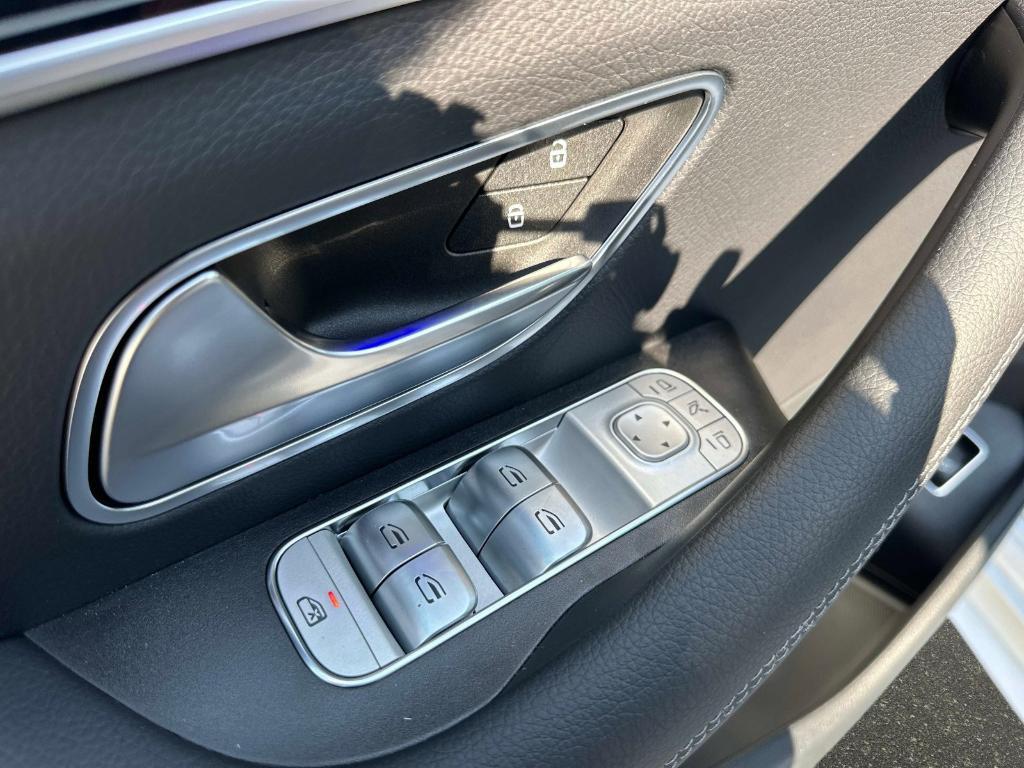 new 2026 Mercedes-Benz GLE 450 car, priced at $86,100