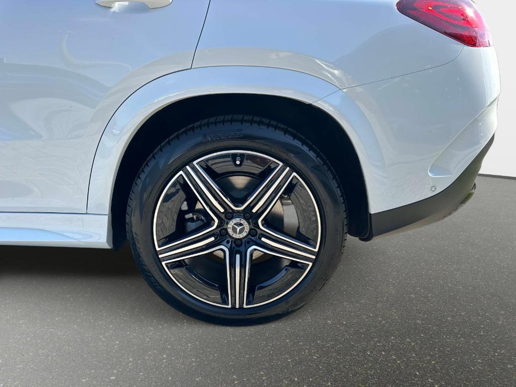 new 2026 Mercedes-Benz GLE 450 car, priced at $86,100