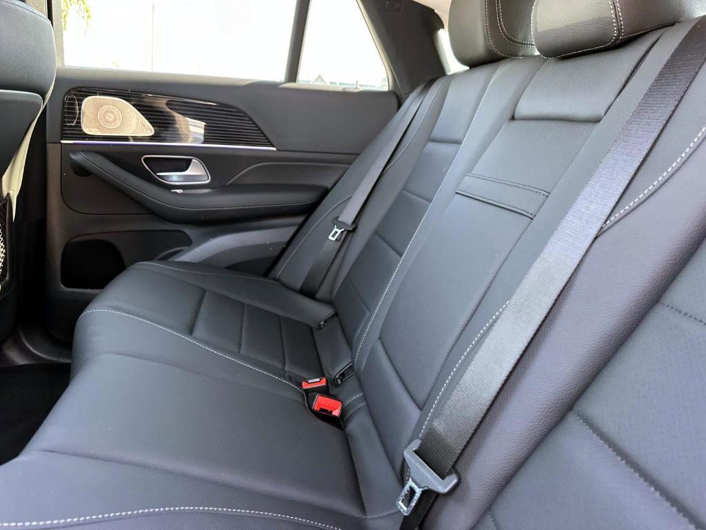 new 2026 Mercedes-Benz GLE 450 car, priced at $86,100