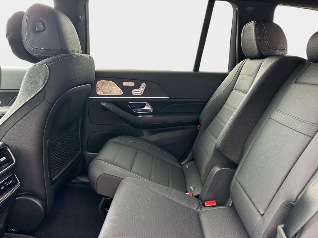 new 2025 Mercedes-Benz GLS 580 car, priced at $116,765