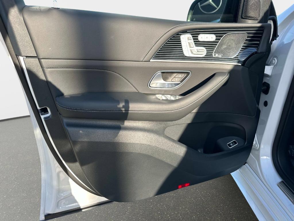 new 2026 Mercedes-Benz GLE 450 car, priced at $97,093