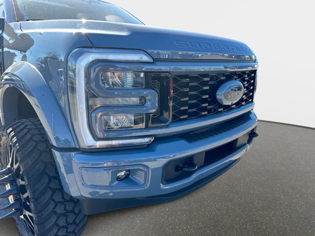 used 2023 Ford F-450 car, priced at $125,000