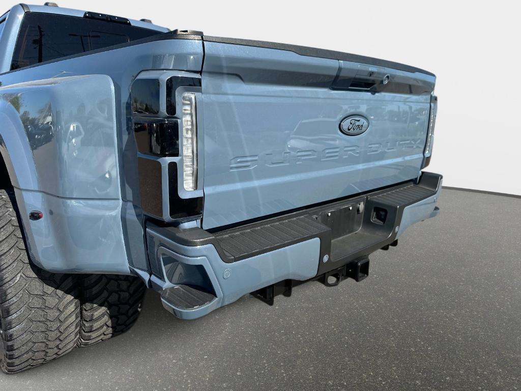 used 2023 Ford F-450 car, priced at $125,000