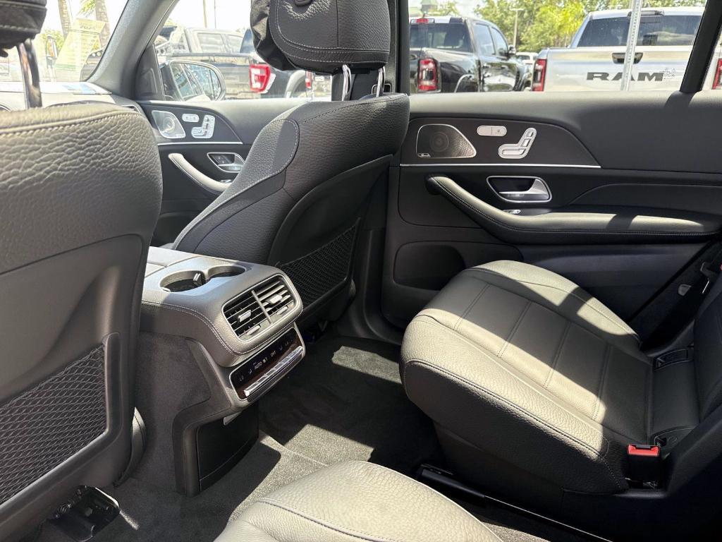 new 2026 Mercedes-Benz GLS 450 car, priced at $99,143
