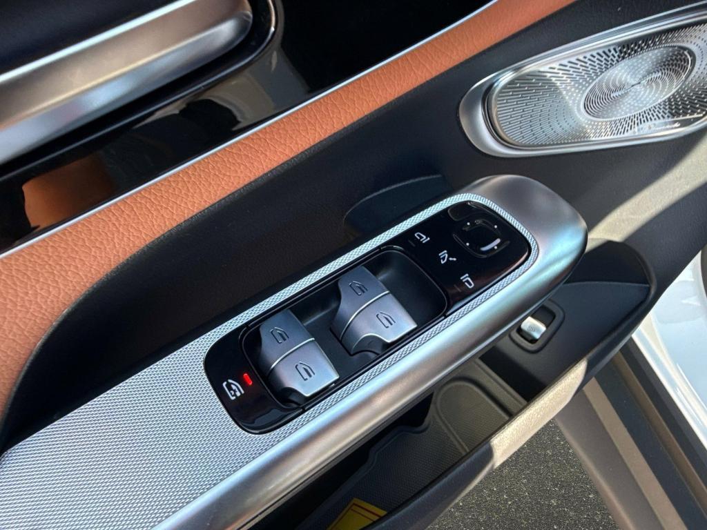 new 2026 Mercedes-Benz GLC 300 car, priced at $69,780